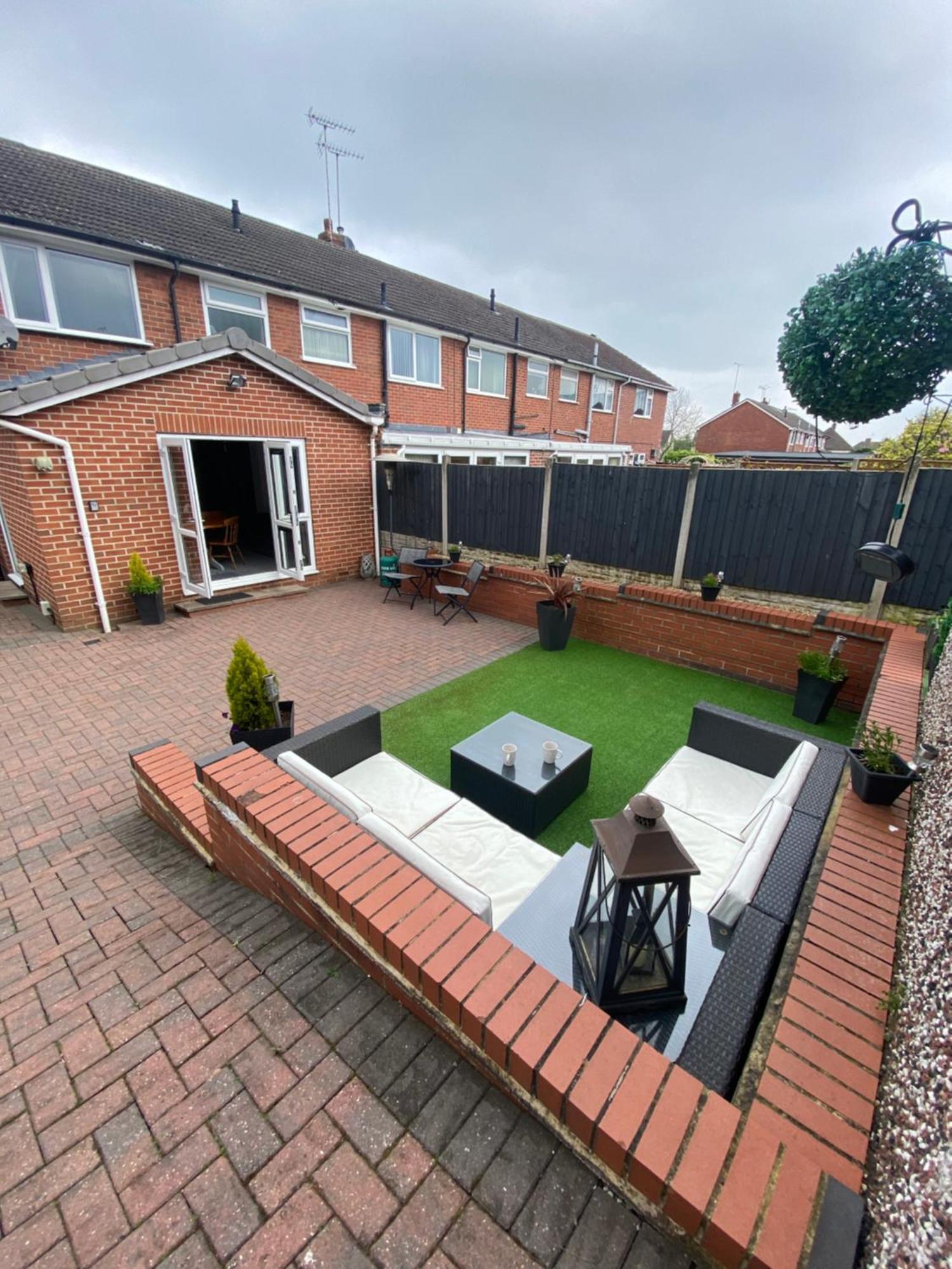 The Brook House - Spacious 3 Bed Home From Home In Burton 外观 照片